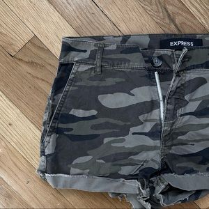 express camo shorts